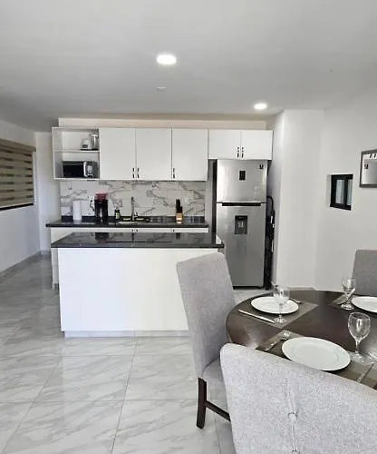Elegant In An Upscale Building 4*